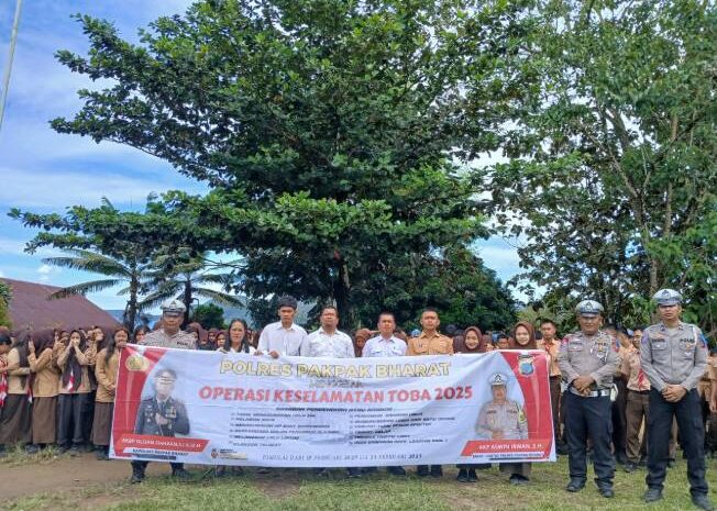  Polres Pakpak Bharat Lakukan Sosialisasi Keselamatan Berlalu Lintas di SMA Negeri 1 Sigunung