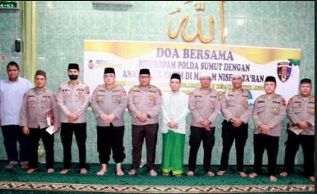  Malam Nisfu Sya’ban, Propam Polda Sumut Gelar Doa Bersama & Santuni Anak Yatim Piatu