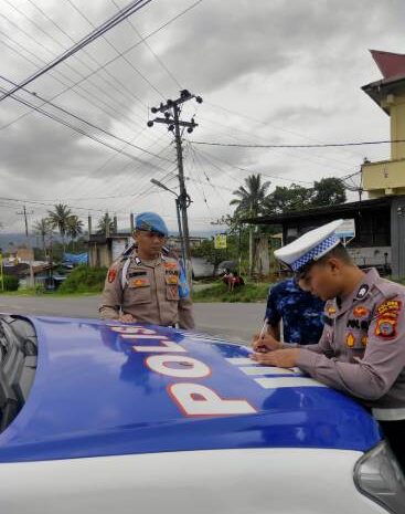  Hari Ke-5 Ops Keselamatan Toba 2025, Polres Pakpak Bharat Terus Gedor Kedisplinan Masyarakat Dalam Berlalu Lintas