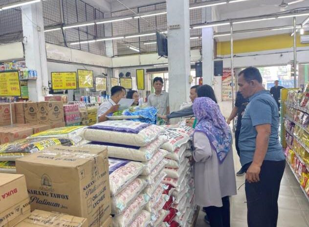  Satgas Pangan Polres Pelabuhan Belawan dan Dinas Ketahanan Pangan Kota Medan Monitoring Ketersediaan Bahan Pokok