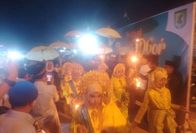  Festival Pawai Obor 1446 H di Tanjung Beringin Berlangsung Meriah