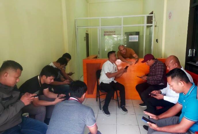  Jelang Ramadhan 1446 H, Satreskrim dan Sihumas Polres Pakpak Bharat Lakukan Patroli di Medsos