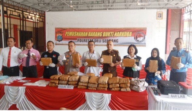  Polresta Deli Serdang Musnahkan Barang Bukti Sabu 2,93 Kg, Ganja 50 Kg dan Pil Ekstasi 41 Butir