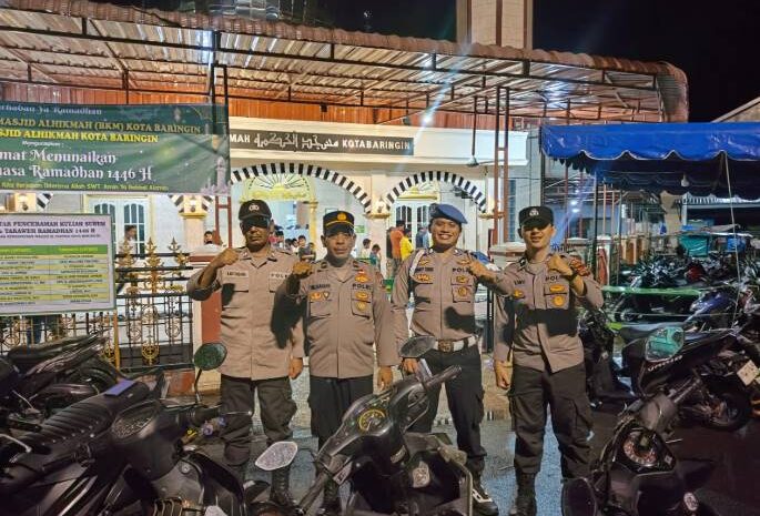  Pastikan Jemaah Sholat Taraweh Nyaman, Polres Sibolga Laksanakan Patroli dan Pengamanan