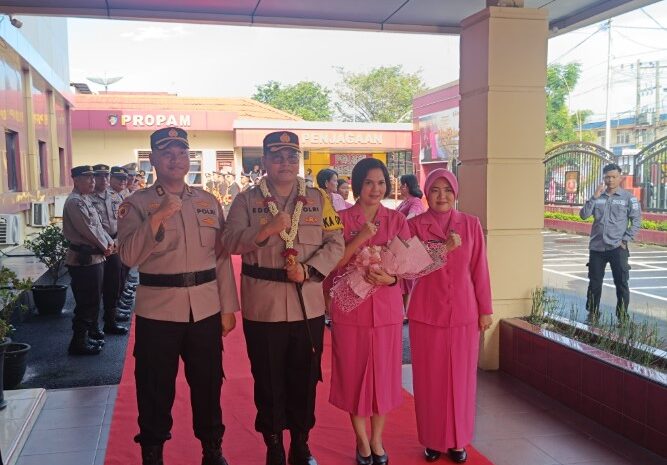  Polres Sibolga Gelar Sertijab Kapolres AKBP Achmad Fauzy SH SIK MIK Kepada AKBP Eddy Inganta SH SIK MH