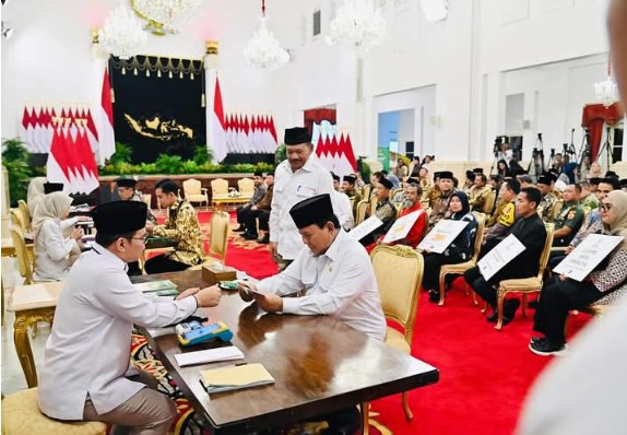  Presiden dan Wakil Presiden Serahkan Zakat ke Badan Amil Zakat Nasional