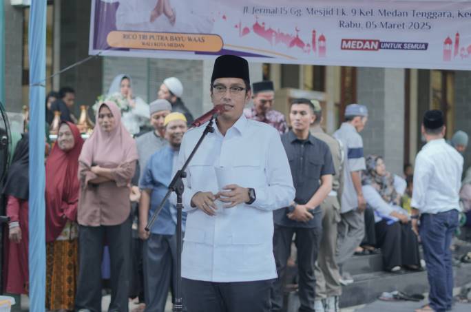  Safari Ramadan Pertama Rico Waas di Masjid Ikhlas Iyah Medan Denai