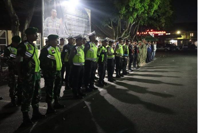  Tim Gabungan TNI-Polri Gelar Patroli Jaga Kamtibmas Selama Ramadhan