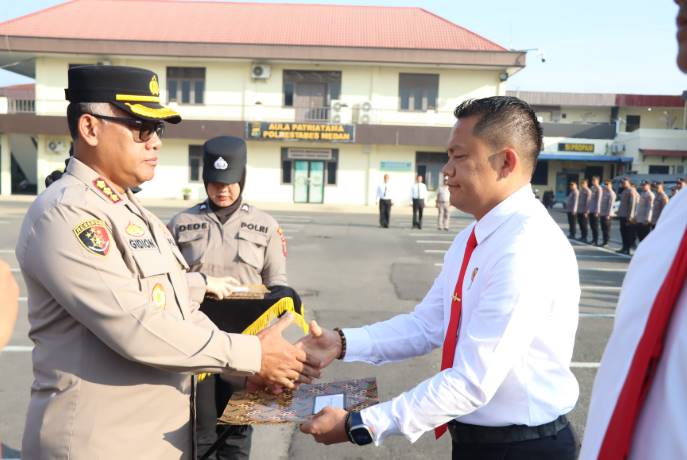  Ungkap Kasus Besar & Jadi Perhatian Publik, 56 Personel Polrestabes Medan Direward