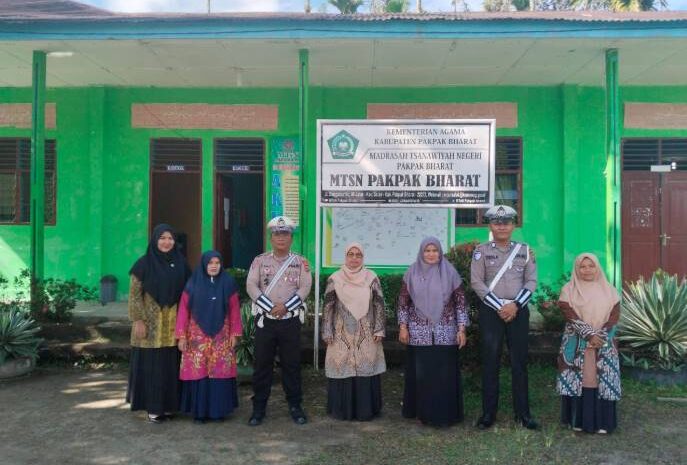  Lakukan Kegiatan Penerangan Keliling, Ini Kata Sat Lantas Polres Pakpak Bharat Kepada Pelajar MTSN 1