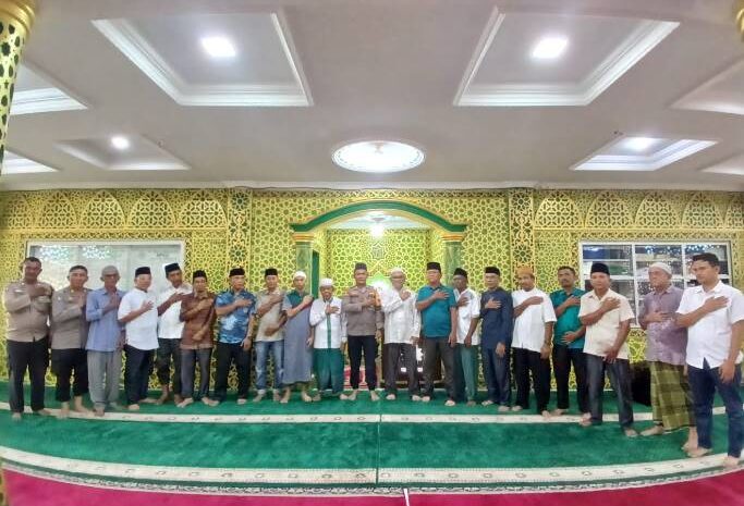  Kapolres Sibolga Sambangi Masjid Taqwa Muhamdiyah Sibolga, Berikan Pesan Kamtibmas