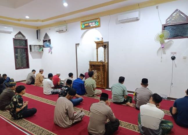  Polres Sibolga Gelar Sholat Ghoib dan Doa Bersama Untuk Personel Polri Yang Gugur di Lampung