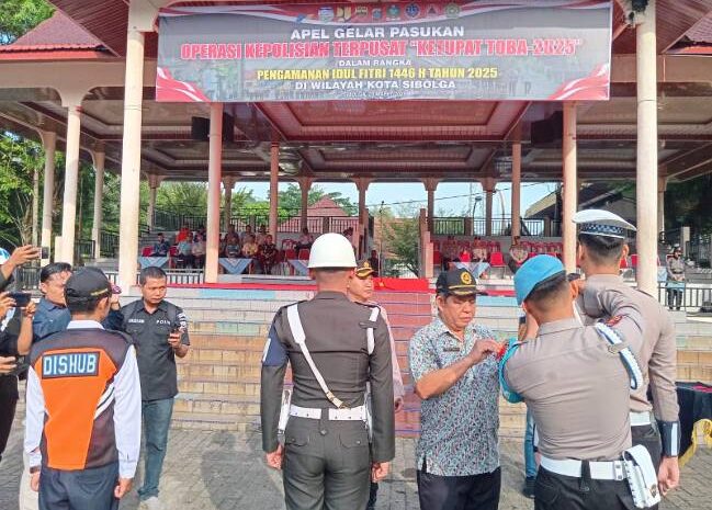  Polres Sibolga Laksanakan Apel Gelar Pasukan Ops Ketupat Toba 2025