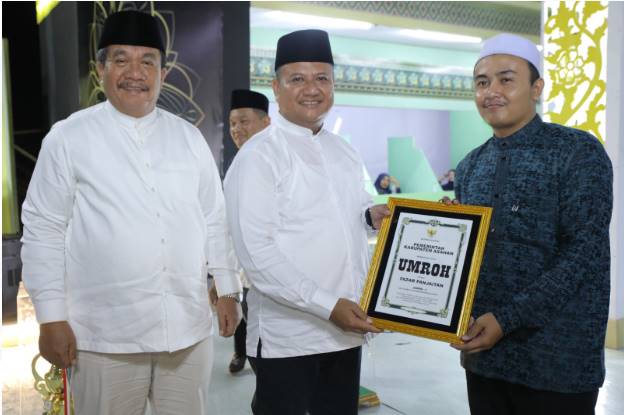  Bupati Berikan Biaya Umroh Kepada 4 Pemenang MTQN Kabupaten Asahan
