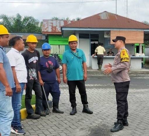  Polsek Kotarih Polres Sergai Laksanakan Monitoring dan Deteksi, Pastikan Situasi Kondusif Menjelang Hari Buruh Internasional