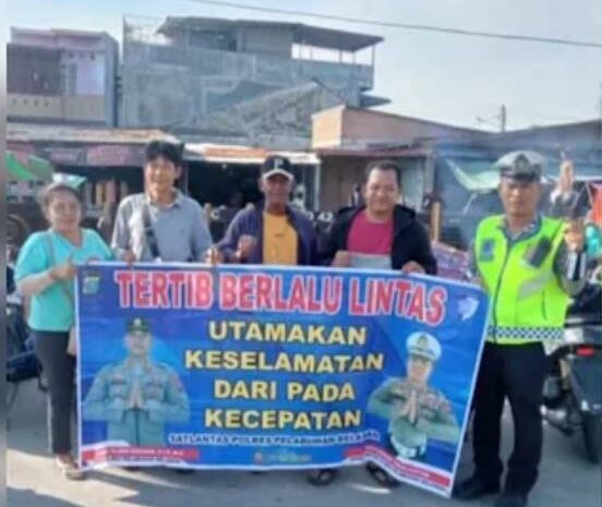  Sat Lantas Polres Pelabuhan Belawan Gelar Giat Antisipasi Kemacetan Lalu Lintas di Dermaga Bandar Deli