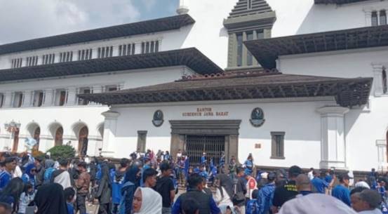  Persib Juara, Gubernur Dedi Mulyadi Hadiahkan Rp1 M dari Kantong Pribadi
