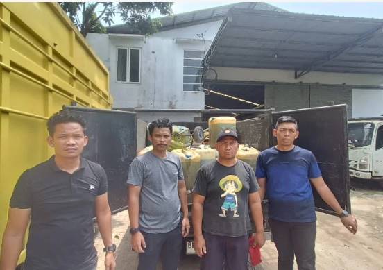  Polda Sumut Ungkap Penimbunan BBM Bersubsidi di Deli Serdang