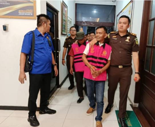  Kades dan Bendahara Desa Punggulan Resmi Ditahan Kejaksaan Negeri Asahan