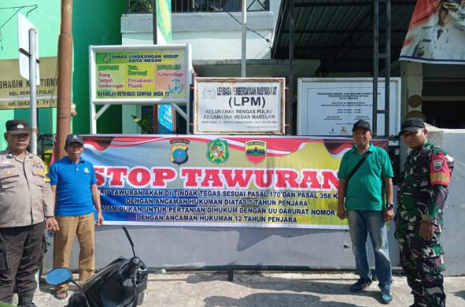  Polsek Medan Labuhan Pasang Spanduk Imbauan “Stop Tawuran” di Sejumlah Titik