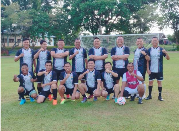  Polres Batubara Gelar Olahraga Bola Kaki Bersama Untuk Cooling System dan Silaturahmi