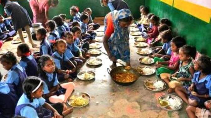  Tragis! Ratusan Anak Sekolah Keracunan Massal Akibat Bangkai Ular di Program MGB