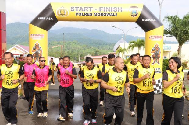  Tingkatkan Kesiapan Fisik, Polres Morowali Gelar Kesamaptaan Jasmani Tahap I Tahun 2025