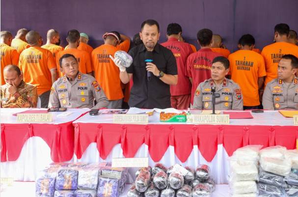  Polda Sumut Ungkap 2.000 Liquid Vape Mengandung Obat Keras di Labura