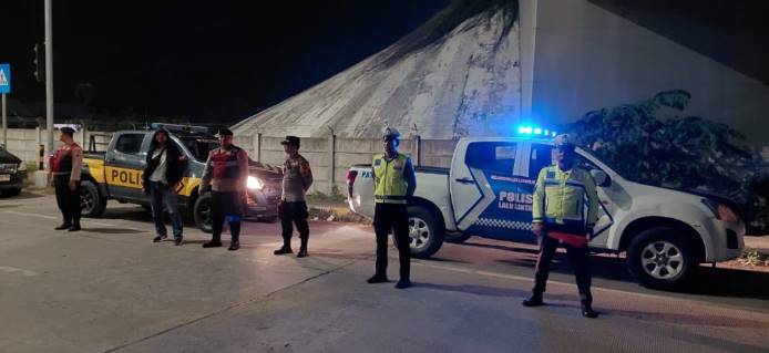  Polres Langkat Intensifkan Blue Light Patrol Cegah Premanisme