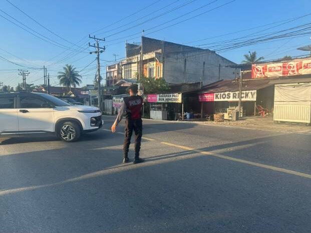  Polres Batubara Tempatkan 10 Personil di Persimpangan Jalan