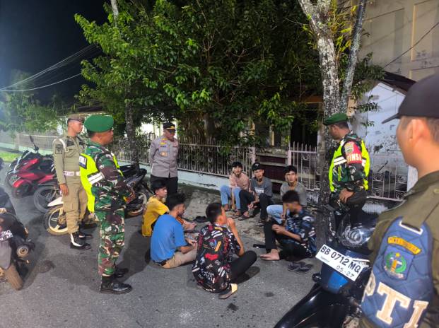  Personil Polres Sibolga Laksanakan Patroli Gabungan, Cegah Premanisme Berkedok Ormas