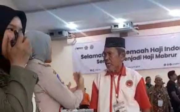  Bikin Tegang Suasana, Pengawal Wali Kota Medan Buat Rusuh Saat Sambut Jamaah Haji