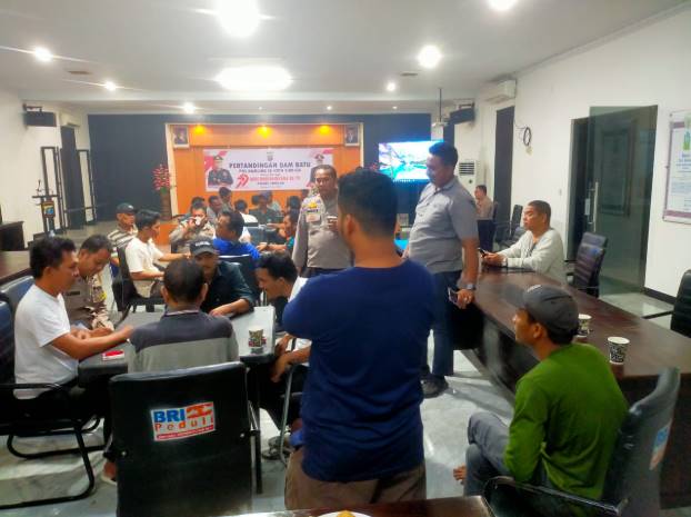 Dalam Rangka Hari Bhayangkara Ke-79, Polres Sibolga Laksanakan Lomba Dam Batu