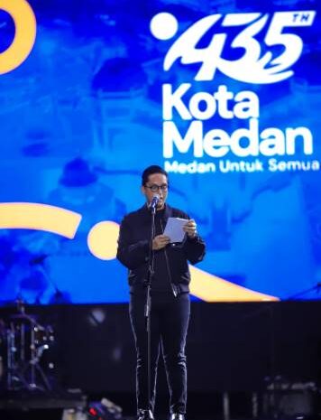  Ribuan Warga Larut Dalam Kegembiraan, Fajar Noor dan Armada Meriahkan Panggung Hiburan Rakyat Colorful Medan Carnival 2025