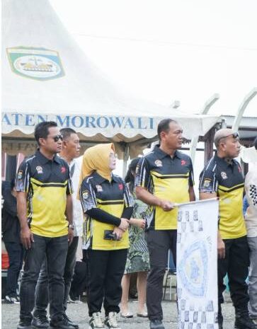 Babinsa Koramil 1311-09/Bahodopi Laksanakan Komsos dan Cek Harga Sembako di Desa Laboratorium