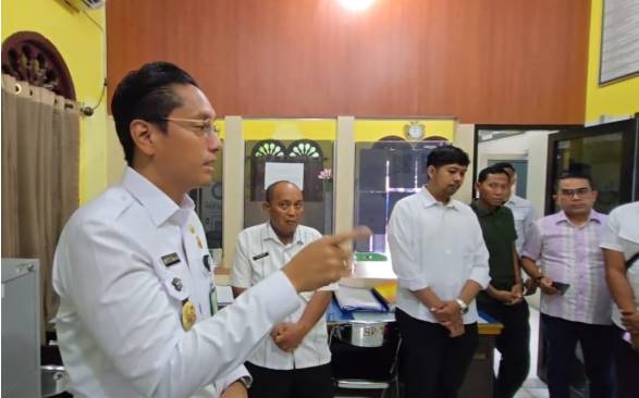  Terungkap Dua Lurah Indisipliner Ternyata Masih Aktif Menjabat, Rico Waas Seperti Dipermainkan Bawahan
