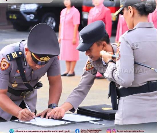  Kapolres Pematangsiantar Pimpin Sertijab Kabag Log, Dua Kasat dan Satu Kapolsek