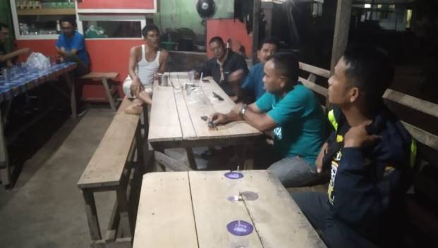 Patroli Pos Satkamling, Bhabinkamtibmas Berikan Pesan Kamtibmas Dan Laporkan Ke Call Center 110 Aksi Premanisme