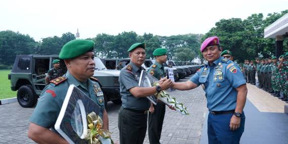  Irdam I/BB Serahkan Secara Simbolis 62 Unit Ransus Maung Garuda ke Satuan Jajaran Kodam I/BB