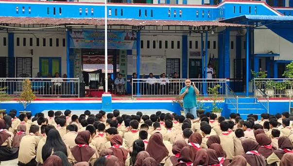  Ketua Umum JMSI Motivasi Siswa SMPN 1 Padangsidimpuan