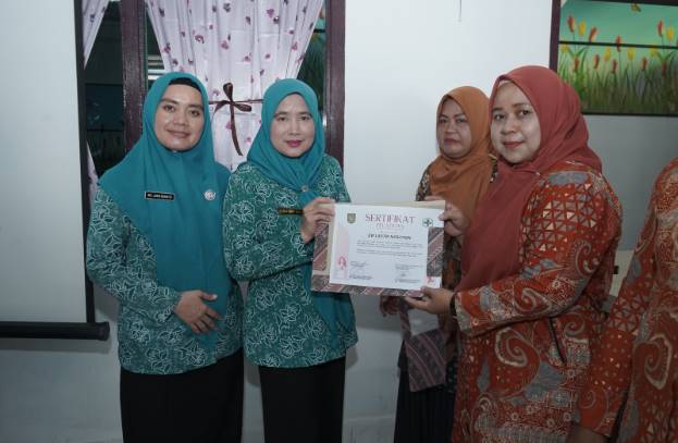  Ketua TP. PKK Kabupaten Asahan Sosialisasikan dan Monitoring IVA Test di Kecamatan Aek Songsongan