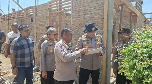  Kapolres Simalungun Dampingi Irwasda Polda Sumut Lakukan Pengecekan SPPG