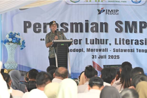  Bupati Morowali Iksan Baharudin Abdul Rauf Resmikan SMP IMIP di Desa Padabaho