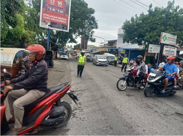  Satlantas Polres Batubara Pastikan Jalanan Lancar dan Tertib