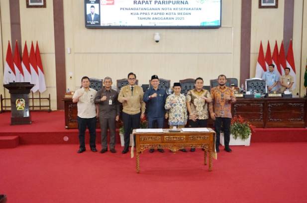  Wali Kota Medan Tandatangani Nota Kesepakatan KUA dan PPAS Rancangan P.APBD TA 2025