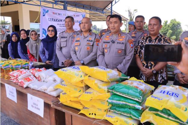  Polres Morowali Bersama Pemda dan Bulog Gelar Pasar Murah Untuk Bantu Masyarakat