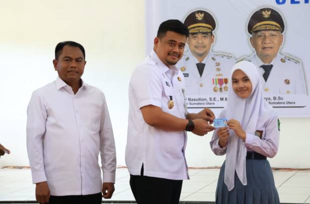  Bupati Sergai Dampingi Gubsu Luncurkan Program CKG Untuk Anak Sekolah