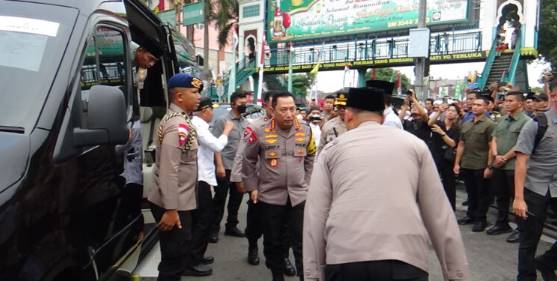  Kapolri Minta Maaf Mobil Rantis Lindas Ojol Saat Demo