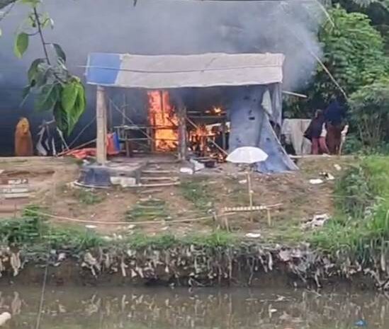  Emak-Emak Bakar Sarang Narkoba di Medan Marelan