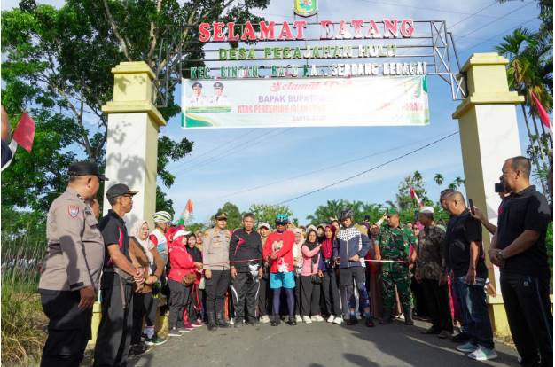  Resmikan Jalan Pegajahan Kahan – Gudang Garam, Darma Wijaya Minta Jaga Infrastruktur